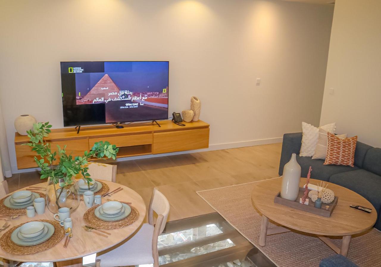 Lagoona Beach Luxury Resort And Spa Manama Luaran gambar A living room in a typical apartment